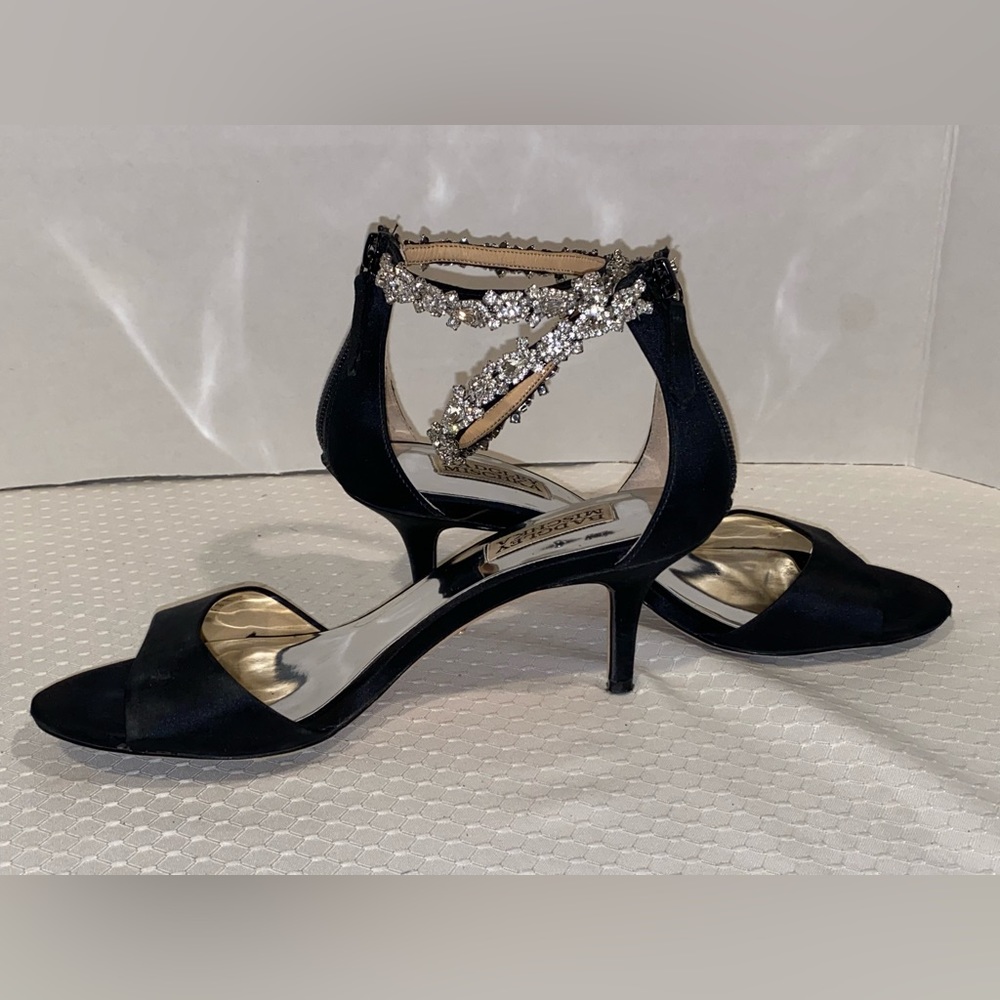 badgley mischka jewel black shoes